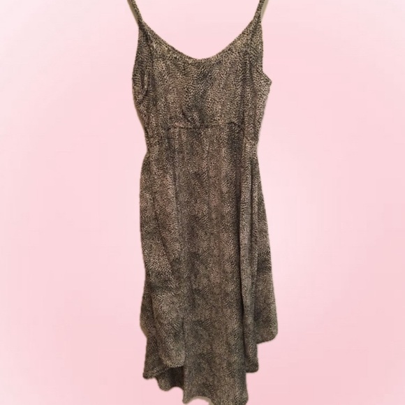 High Low Dress - Picture 2 of 4